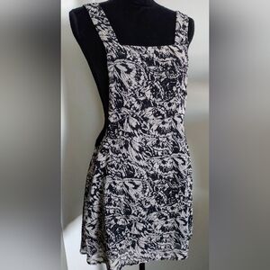 One Clothing Black and White Backless Dress